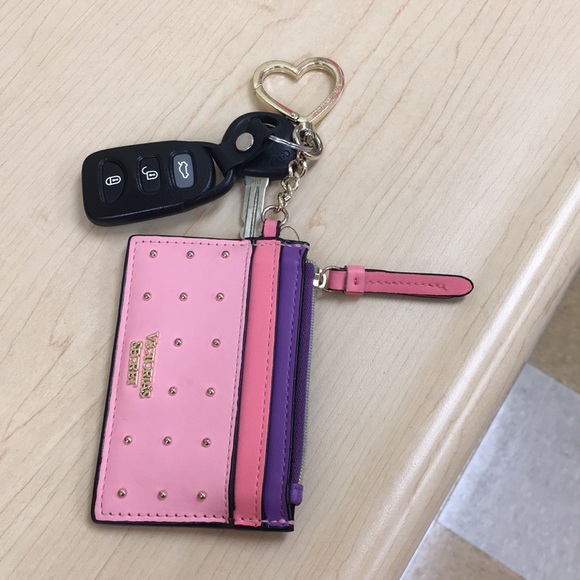 Victoria’s Secret key wallet - Picture 1 of 4